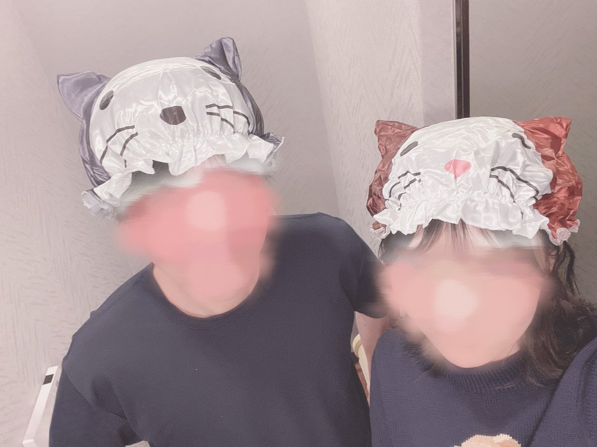 ニャイトキャップ🐈
🎉後爆睡😪かぶって寝たらいつのまにか脱げていました笑