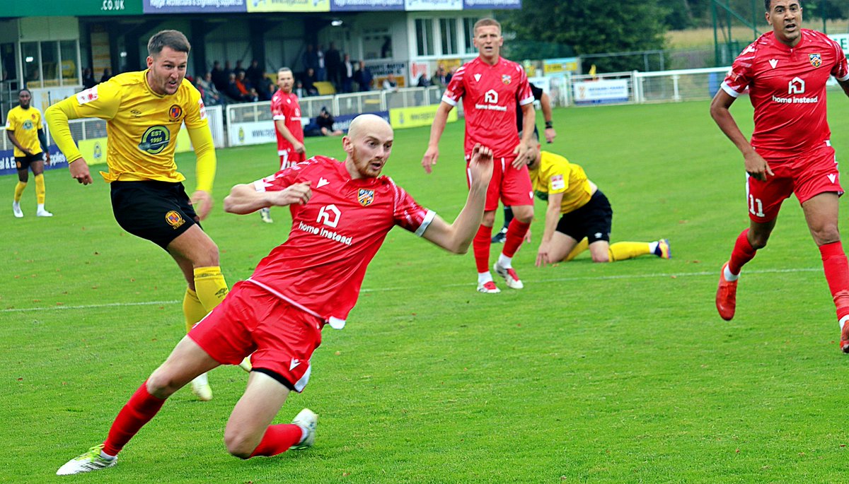 The moment he scores, howler from Gratton as he hit the sole goal in the game for <a href="/BelperTownFC/">𝗕𝗲𝗹𝗽𝗲𝗿 𝗧𝗼𝘄𝗻 | 𝟣𝟪𝟪𝟥</a> earlier today against <a href="/doughboys_wtfc/">Wellingborough Town FC</a> 

@nonleaguecrowd Photo by me.