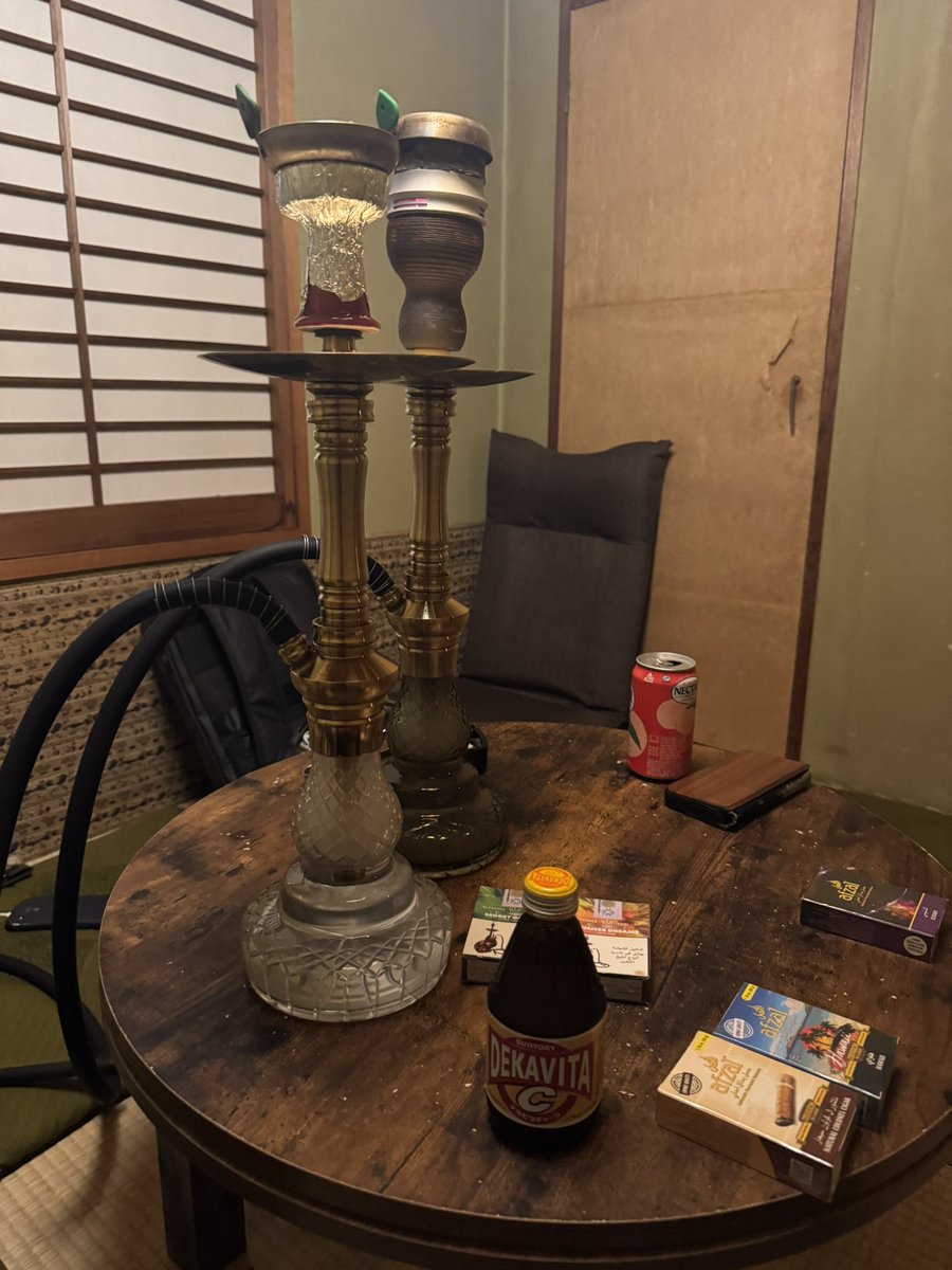gobomaro's tweet photo. 裏ボンチェ会わず！

Bonche初めてだったけど
めちゃいいなこれ！特にサラミ！？(笑)

あきら氏も
遅い時間までお疲れ様でした🙇w

場所をお貸しいただいた
月華ばろんさんも和テイストで
雰囲気めちゃよかった🥺
@gekka_baron 

また皆で集まりませうなあ🤤 https://t.co/SbYph5U1OO