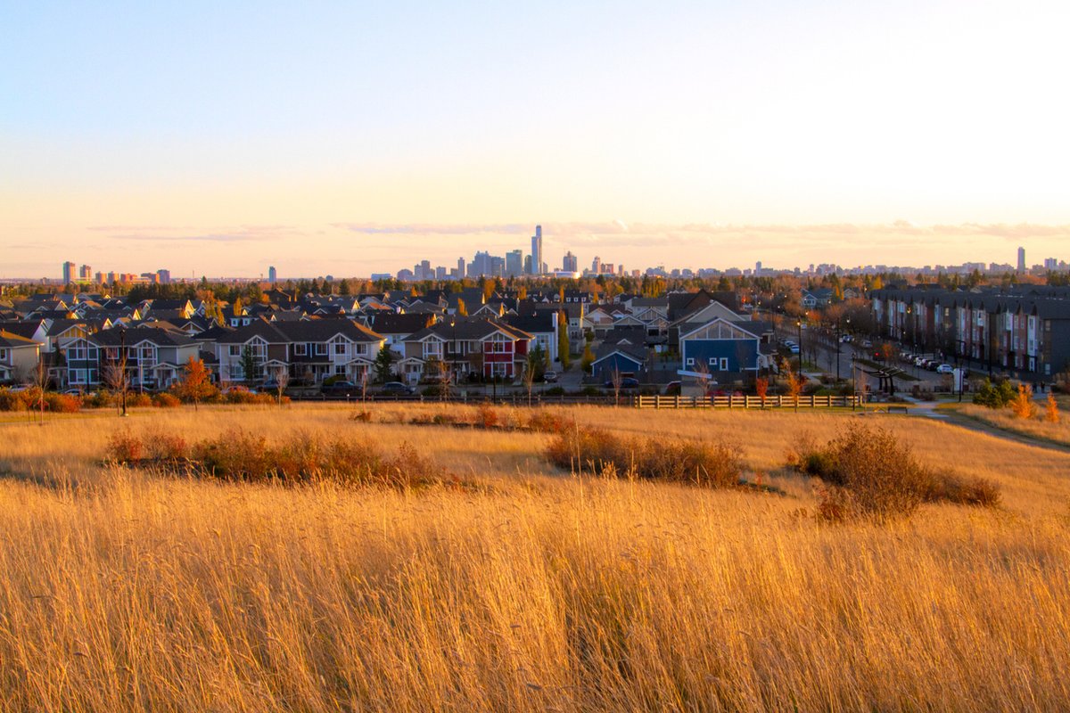 Western provinces like Alberta and Saskatchewan are seeing a surge of demand fueled by affordability, jobs, and interprovincial migration. For investors, that means markets with room to grow while others level off.