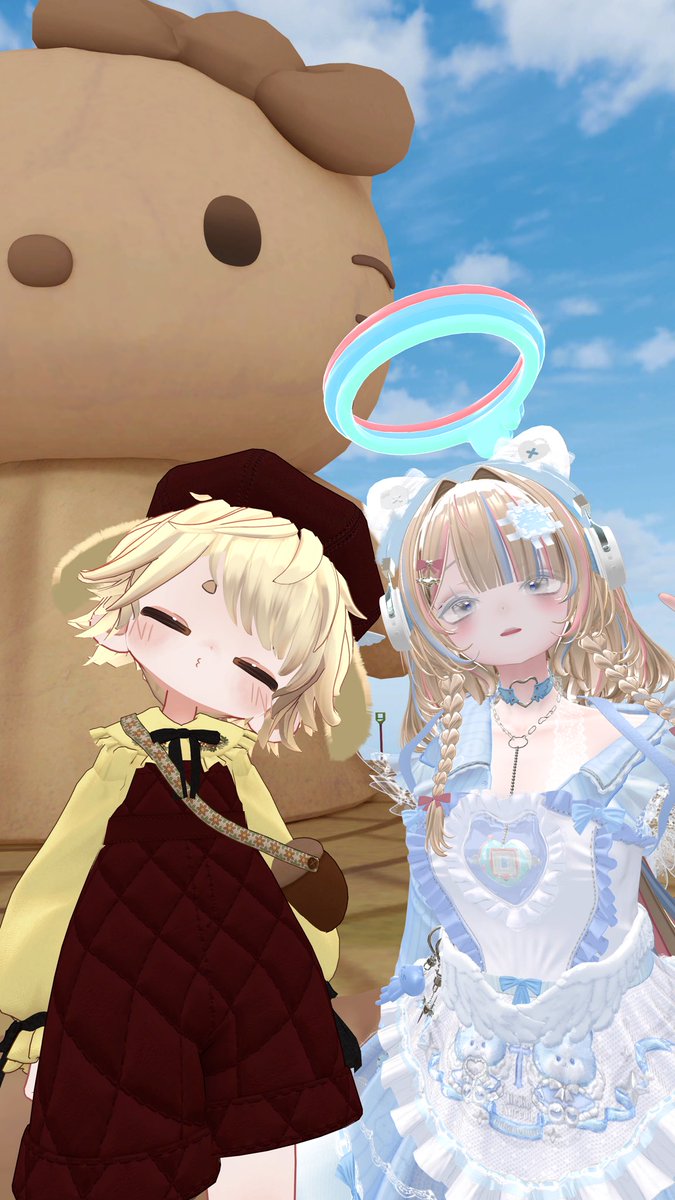 #VRCラジオ体操

フレに誘われて気合いで起きて初参戦しちゃ！
奇跡的に第1インスタンス入れて、ぐでたまと写真撮れた～！(この後処理落ちで弾かれた)

しっっっっかり疲れました😇