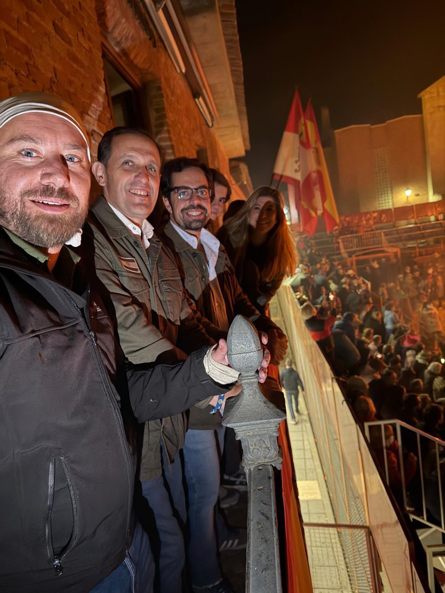 PP de Valladolid (@ppvalladolid) on Twitter photo El <a href="/PPValladolid/">PP de Valladolid</a> ha estado en Mayorga acompañando a sus vecinos en la gran noche de #ElVítor, Fiesta de Interés Turístico Nacional ✨
💙 Siempre con nuestras tradiciones, siempre con nuestros pueblos. El <a href="/PPValladolid/">PP de Valladolid</a> ha estado en Mayorga acompañando a sus vecinos en la gran noche de #ElVítor, Fiesta de Interés Turístico Nacional ✨
💙 Siempre con nuestras tradiciones, siempre con nuestros pueblos.