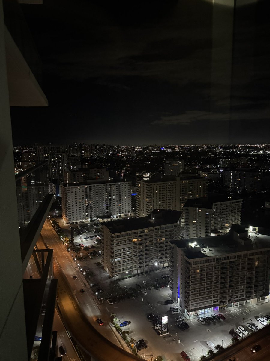 Matthyz_'s tweet image. 🫰🏽