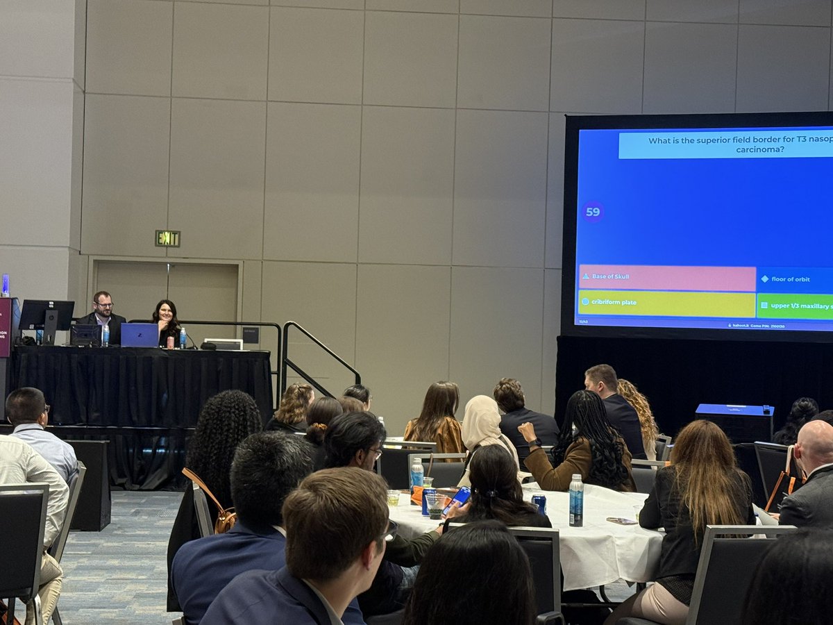 Happening now! @ARRO bowl. Very proud of Erin McCammack and chief resident <a href="/AlexGrosinger/">Alex Grosinger</a> <a href="/umnradonc/">@UMNRadOnc</a> prior ARRO bowl winners and thus year’s hosts.