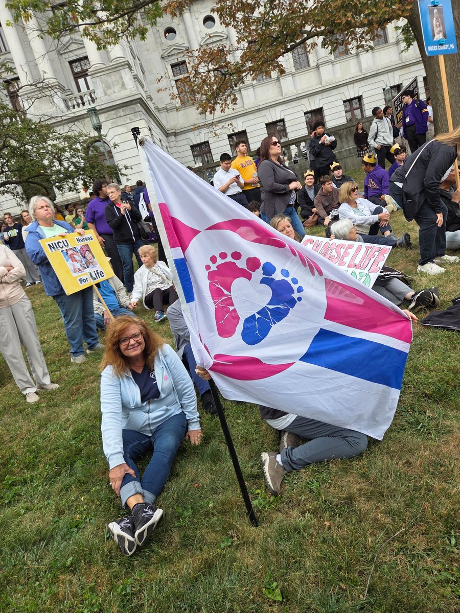 ProLifeFlag's tweet image. The original Pro-Life Flag was all over the place at the recent Pennsylvania March for Life! Where else have you seen the #prolifeflag?

#prolife #prolifegeneration #prolifesymbol

prolifeflag.com/shop