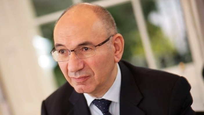 roboteca_tech's tweet image. “Risco significa que mais coisas podem acontecer do que acontecerão”. - Elroy Dimson, professor aposentado da London Business School
