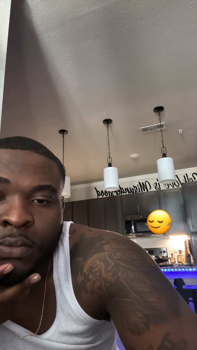 Penthouse🫶🏾 (@waitgang) on Twitter photo 