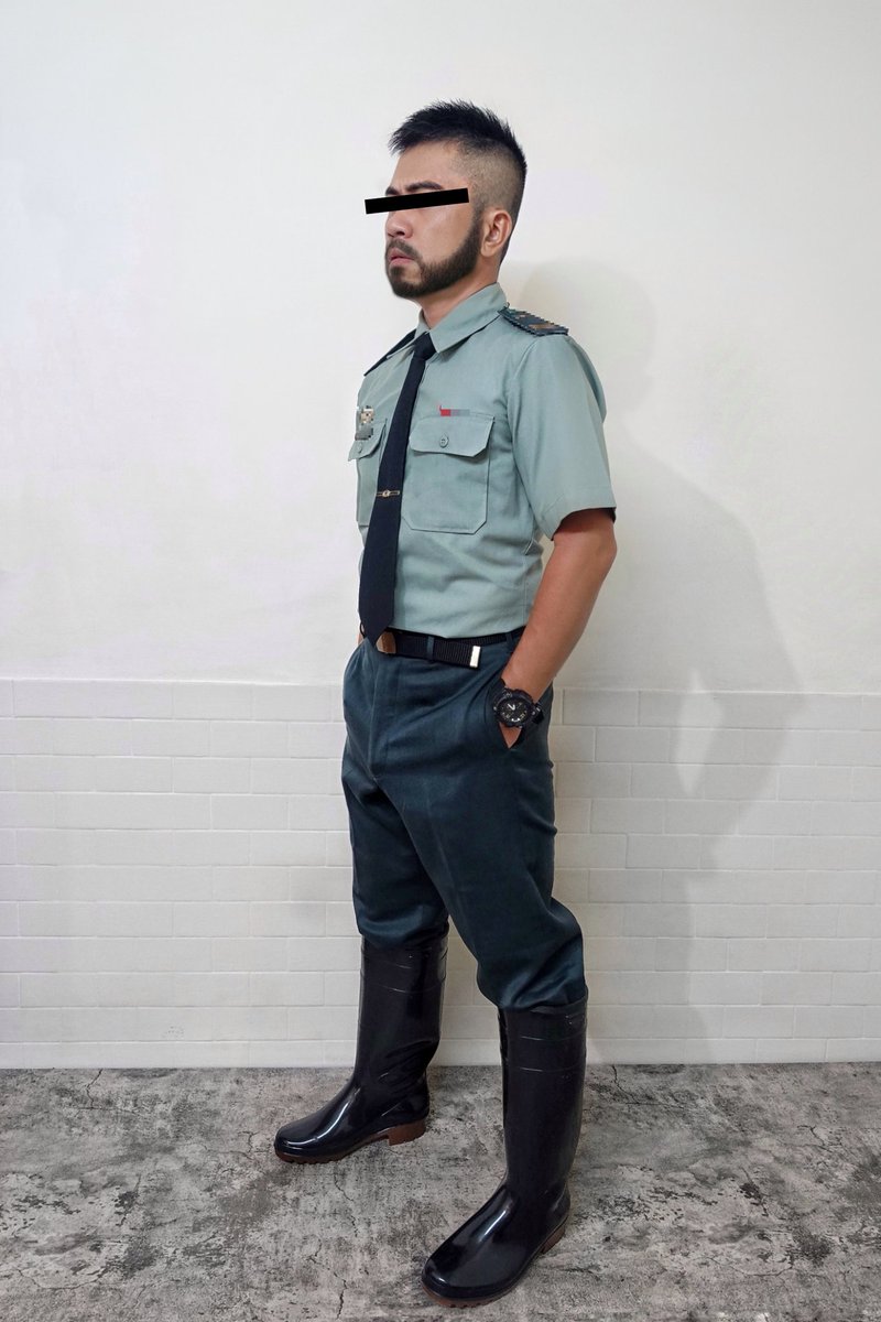 建筑労働者construction worker tweet media