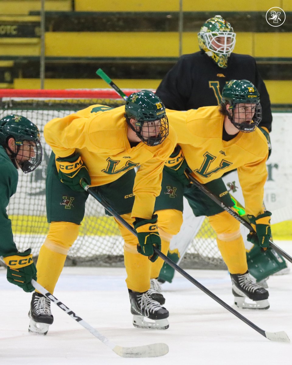 Final dress rehearsal in the books!

See you next Saturday Catamount Country.
🎟️ - go.uvm.edu/brock | #802Hockey