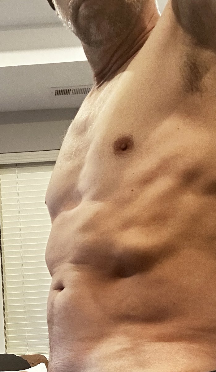 Fit&FlirtyDad tweet media