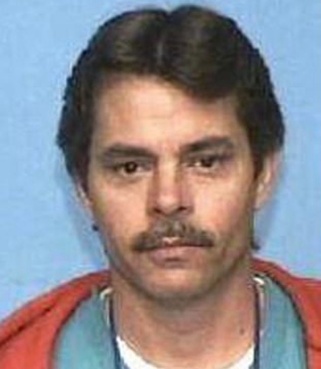 WalkCrime's tweet image. Justice has finally caught up with one of Austin’s most chilling cold cases.

In December 1991, four teenage girls, Amy Ayers, Eliza Thomas, Jennifer Harbison, and Sarah Harbison, were brutally murdered inside a yogurt shop. The building was set on fire, leaving behind a…