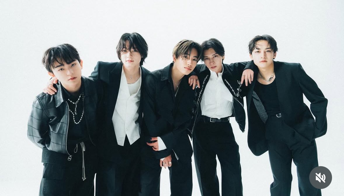 RUIbmsgsg2's tweet image. 開設日にfC会員なりました💫
関東住み30↑ 

STARGLOW DEBUT SHOWCASE （仮）も抽選申し込み☺️

STARGLOWを好きな方と出来れば年齢関係なく仲良くなりたいです🌟

いいねとフォローいただけたらお迎え行きます🤍（訳あって再投稿です😭）

#STARGLOW好きな人と繋がりたい
#ラスピ好きな人と繋がりたい