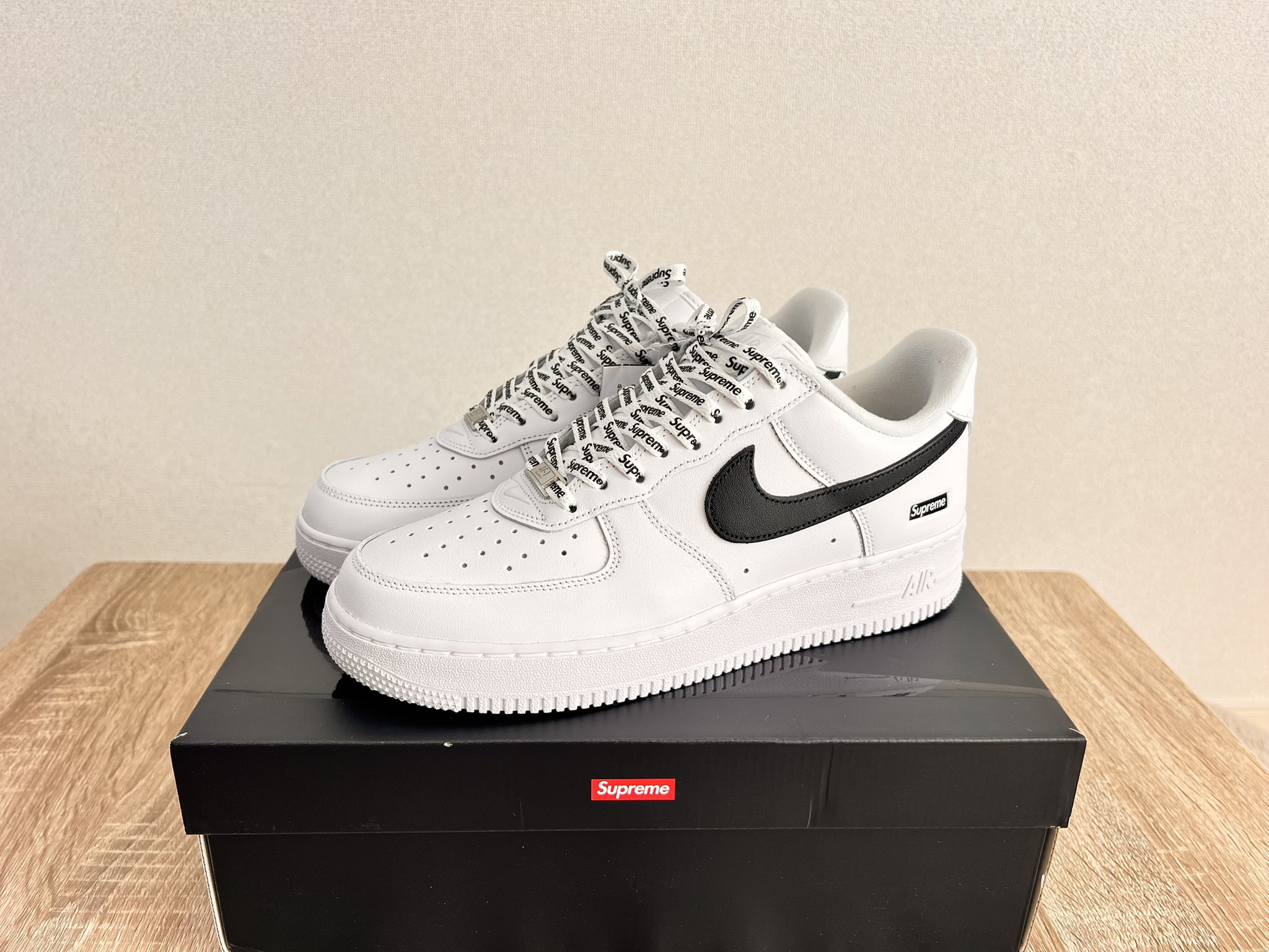 【希少】【美品】Supreme ✖︎アンブロウィンドブレーカー スニダンにも出品中 UMBRO(アンブロ) 人気の新作/中古通販【スニーカーダンク】