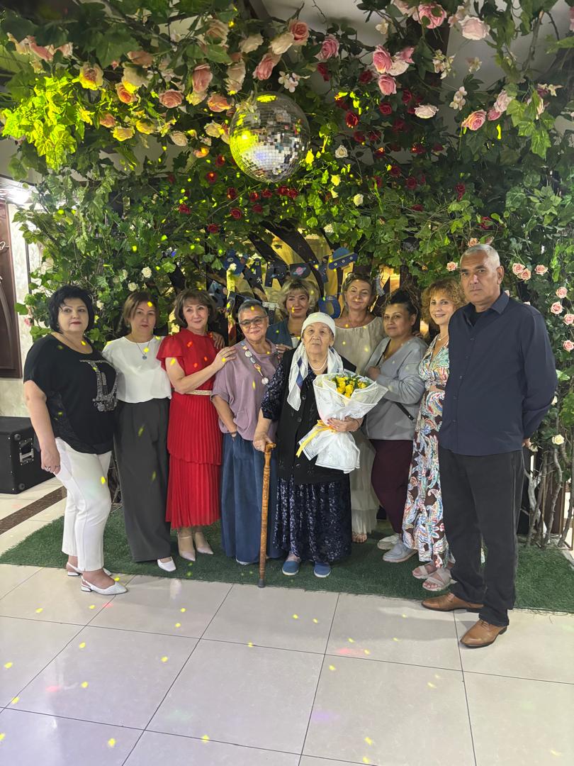 Каких-то 43 года прошло... Всего))