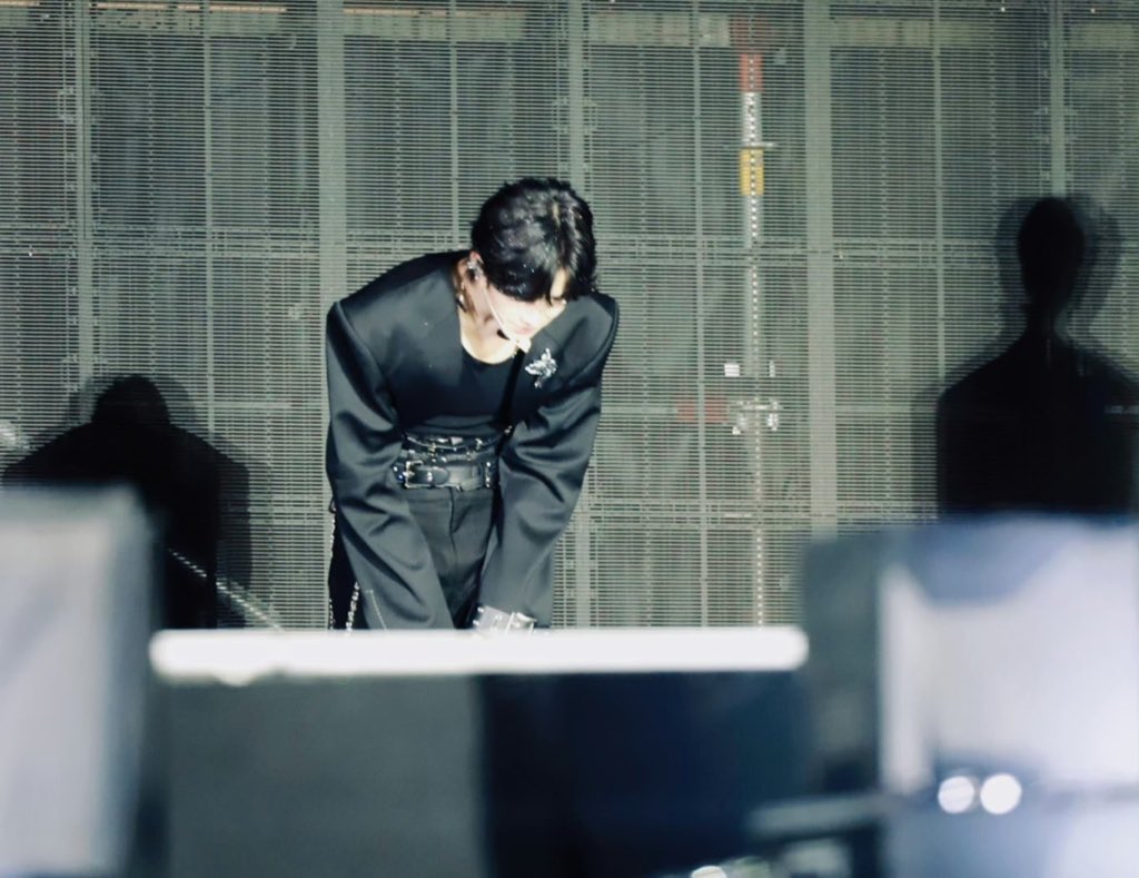 XingSeolLove's tweet photo. Eliot Huang, you are truly incredible! You are doing so well, and I hope you always remember how much you’re loved and appreciated. Keep shining, keep smiling, and keep being the amazing person you are. The world is so lucky to have you. 🌟

#黄星 #EliotHuang #HuangXing https://t.co/nrl6zsVqkk