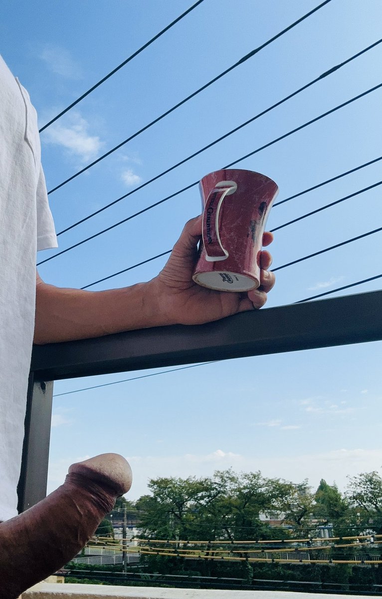 phantom_hide's tweet image. 良い天気☀️日光浴が心地いい✨