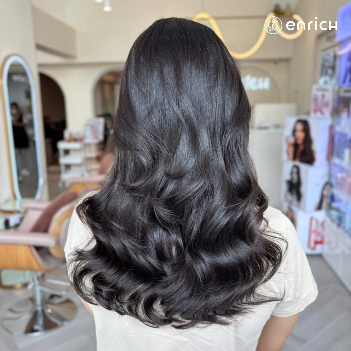 EnrichSalon's tweet photo. 💇🏻‍♀️ ลอนดัดที่สาวๆ กำลังตามหาอยู่ที่นี่แล้ว 
enrich Signature Perm / S-Curl ‼️ 

enrich Signature Perm / S-Curl
Design by Stylist  “ Nut  “  enrich Udomsuk
:
ชอบลอนมาก ลอนน้อย เราจัดให้ได้ค่ะ 😘
Thailand’s No.1 Premium Digital Perm Salon.
#enrichsalon
#EnrichYourDay
#EnrichYourHair https://t.co/eW97UnhYrm