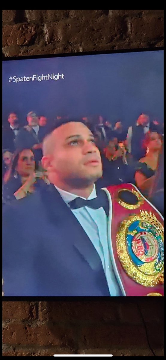 _marcelobk's tweet image. aqui ele ainda não sabia
mas ele ia acabar com o evento nocauteando o wanderlei silva
#spatenfightnight