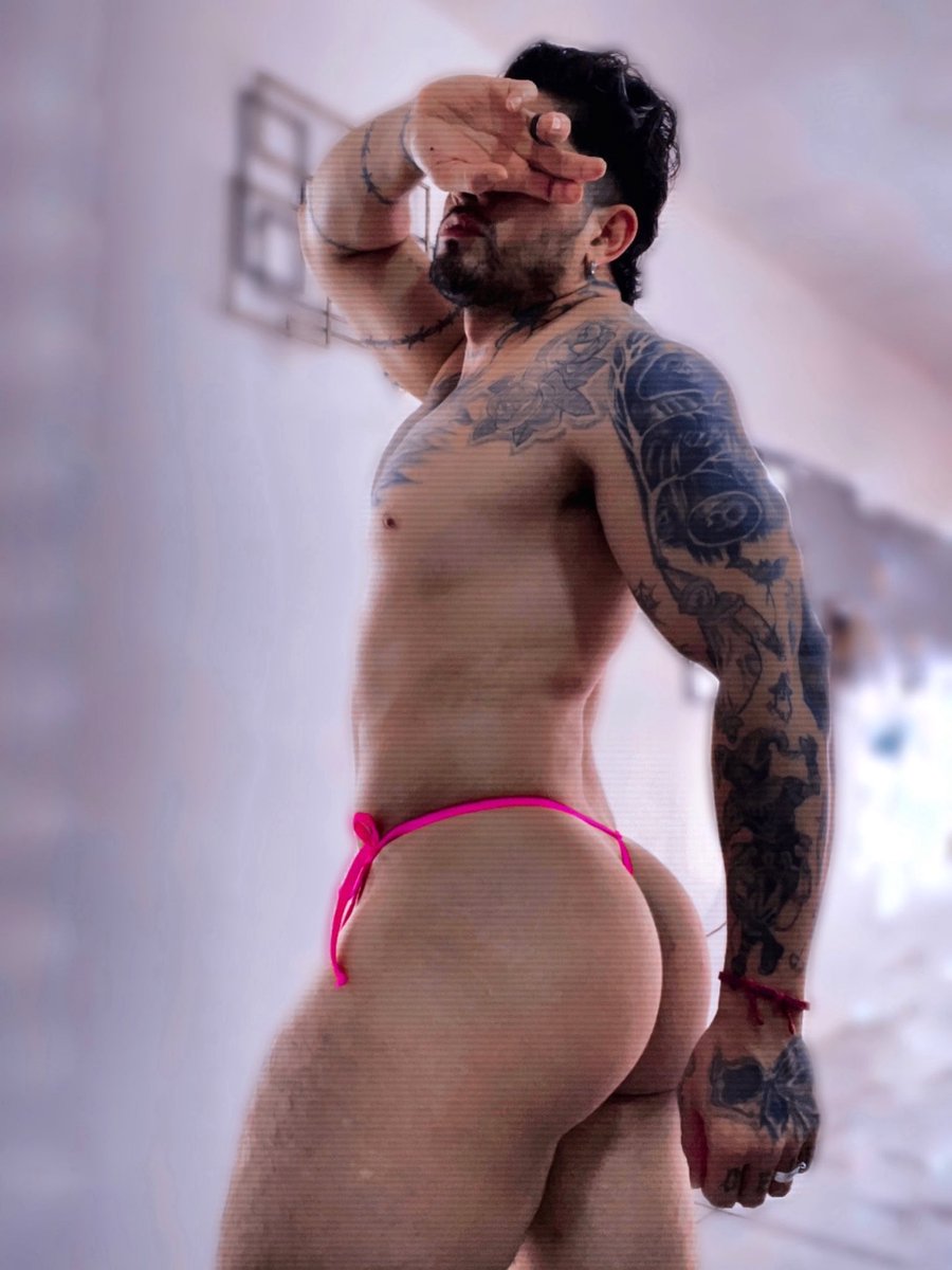 Te gusta como me miro?

onlyfans.com/danell0/c1 🍑💦