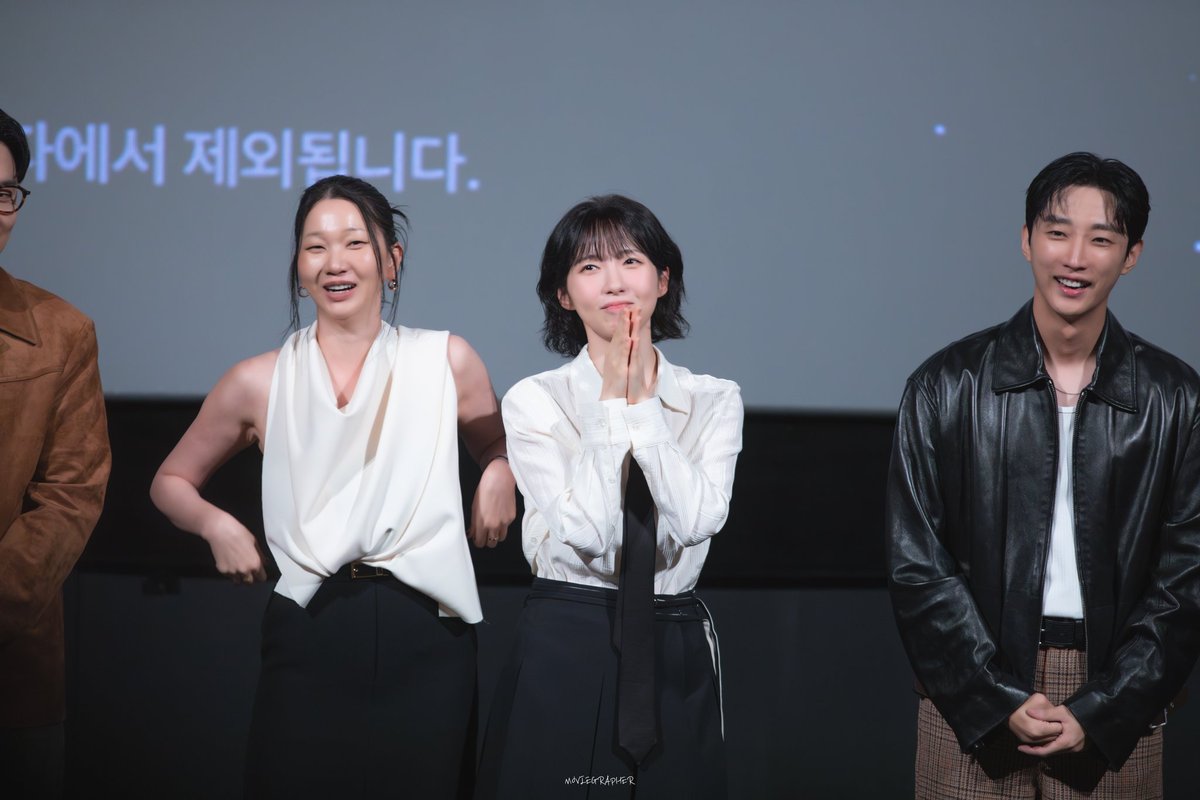 250922 
보조개 
한 번만 
눌러봐도... 
🚨

#착한여자부세미 
#주현영 #백혜지
