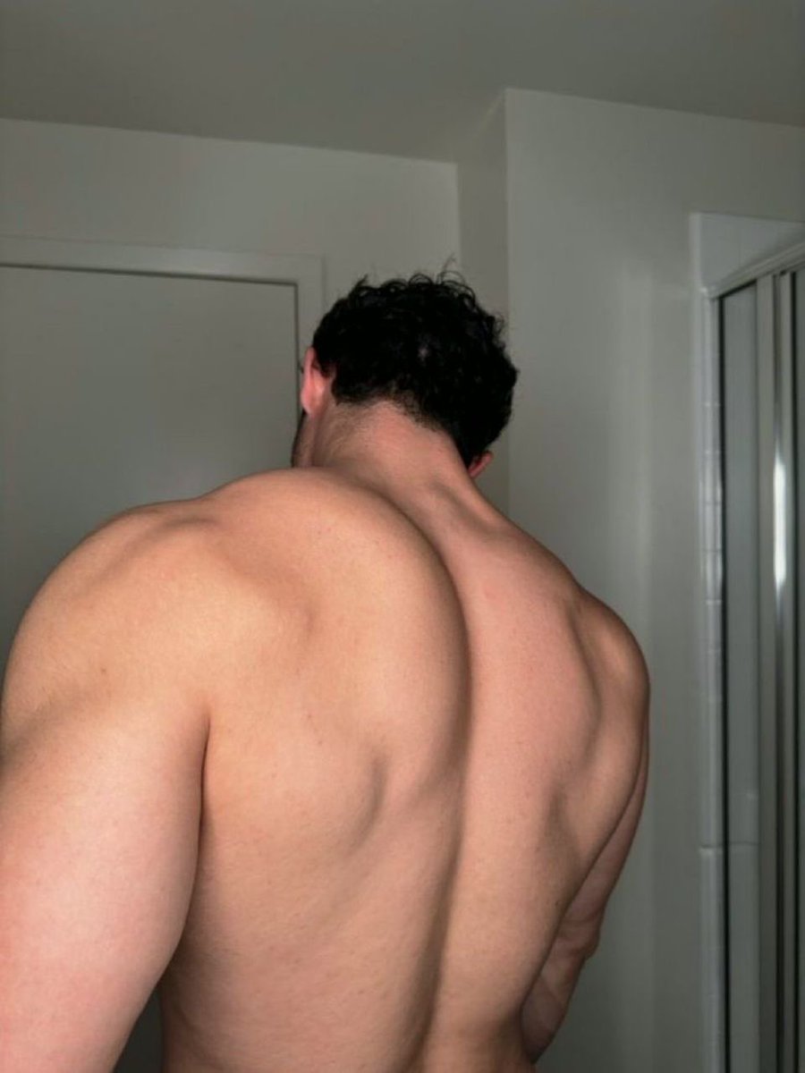 M 🅰️ K tweet media