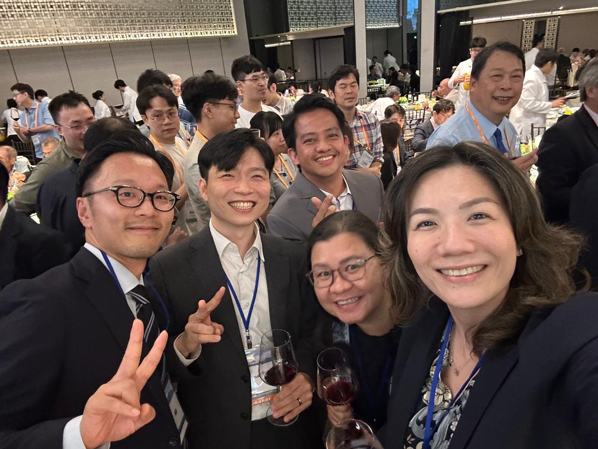 JeongkukSeoMD's tweet image. Had wonderful time at #Taipei #APTC hosted by our champion in CRC screening, #HanMoChiu! The round table discussion on the current situation of CRC screening and way forward in Asia chaired by the great #TonyChen and #LindaRabeneck was so insightful✨ 

And meeting up with good…
