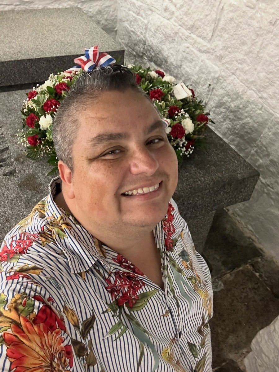PresidentsVisit's tweet image. Re-Visiting the gravesites of both John and John Quincy Adams at United First Parish Church in Quincy! 🪦🦅🇺🇸🏛️⛰️🏊🏼☀️⛱️ 

Check out “John Adams’ Tomb” for the crypt! visitingthepresidents.com/2022/03/08/sea…

#JohnAdams #JohnQuincyAdams #Quincy #president