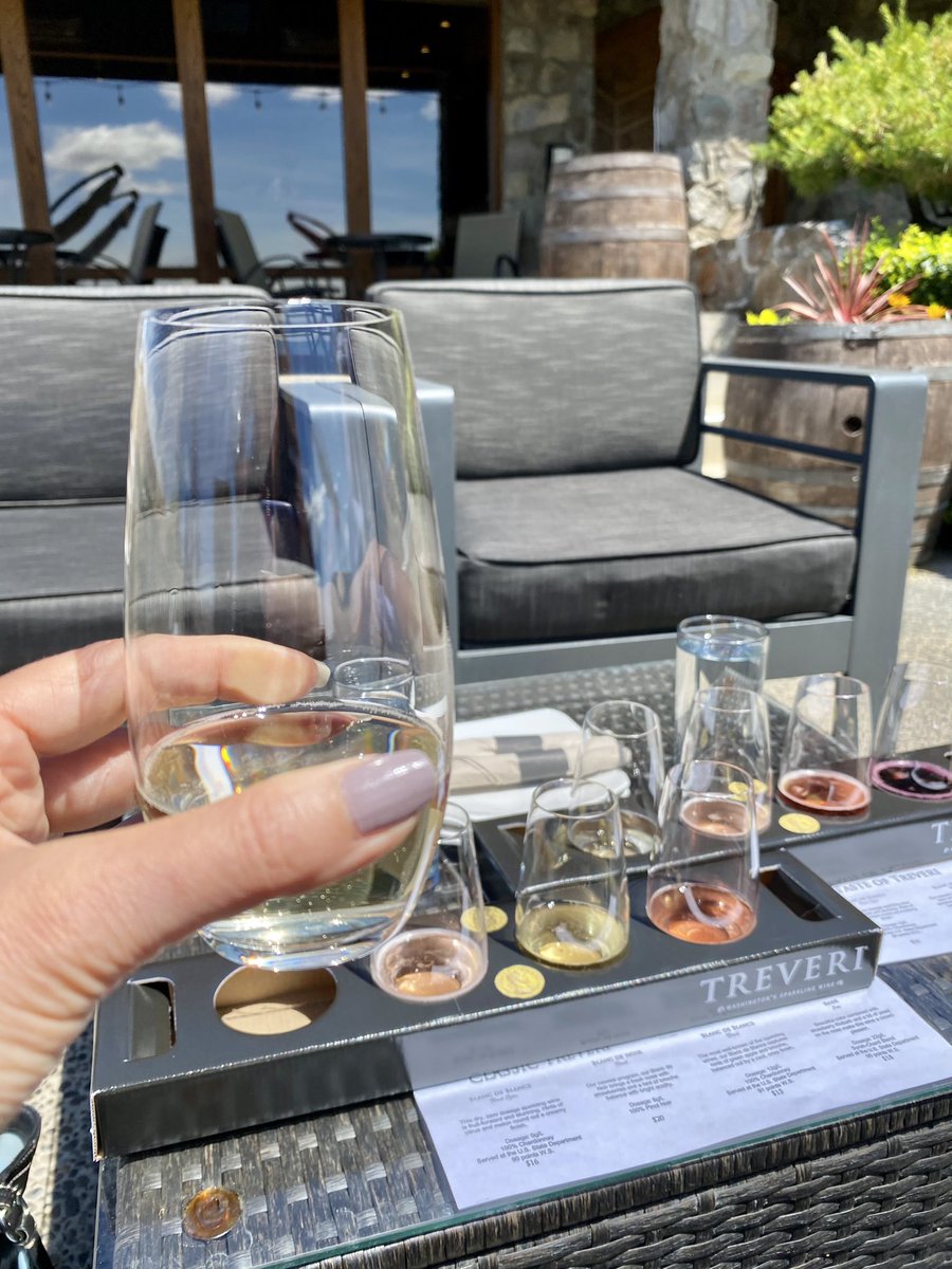 VinoSocial.wine tweet media