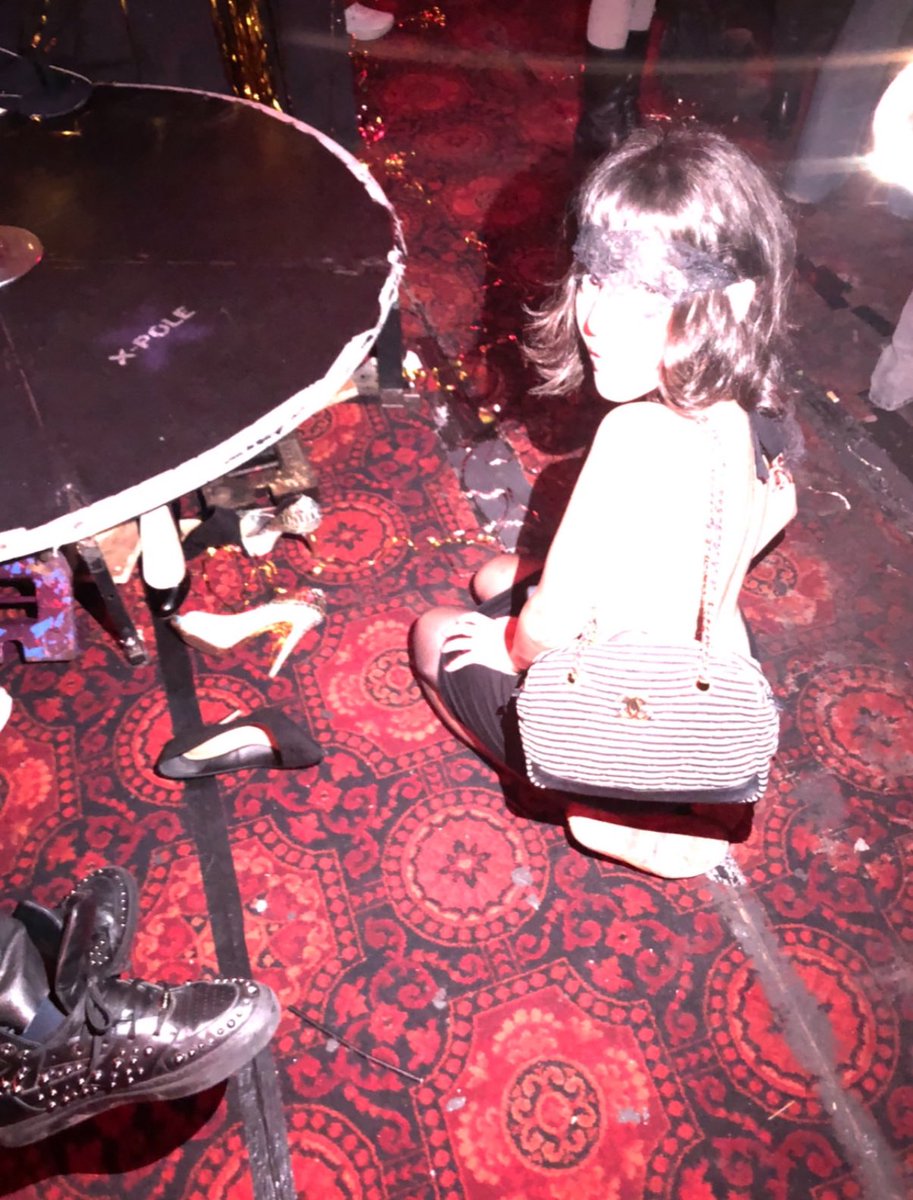 kissmemiyake's tweet image. #tfw you lose your louboutins at the party