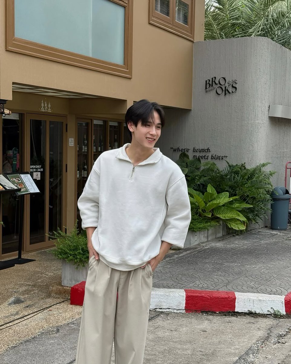 choconiung's tweet image. happy birthday to my matcha cat😺, be happy, be awesome, may god always bless you, another wonderful year will wait for u ahead, hope you&apos;ll grow bigger than u already have, because u deserve all the love in the world 🩷
and welcome to the 20s club  😆

#Java20thChapter #javabh
