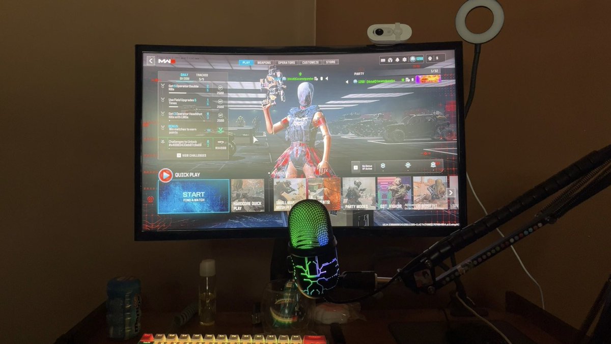 Where my Cod Gamers at 
#MW3 #gamergirl #setup #pc