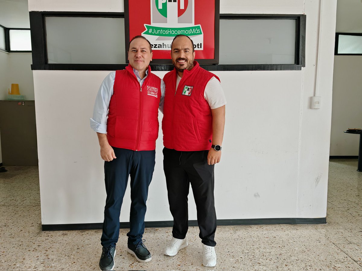 🎂🎉 Celebro a mi gran amigo y compañero <a href="/fsllarena/">FELIPE</a> en su cumpleaños, ¡y qué mejor que hacerlo trabajando juntos por el #Edoméx! 💪🏼🙌🏼
¡Felicidades, hermano! Que vengan más éxitos y muchos momentos de alegría. 🥳✨Fuerte abrazo.