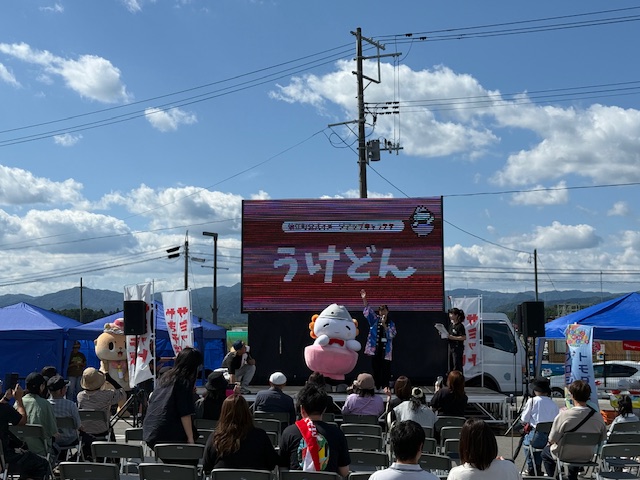 yakisobasamitto's tweet photo. 東北やきそばサミット２０２５㏌なみえ
２日目最終日１０：００～１５：００
インスタグラムで情報公開中！！
今日も暑い一日になりそうです！ https://t.co/KqzqfWglrb