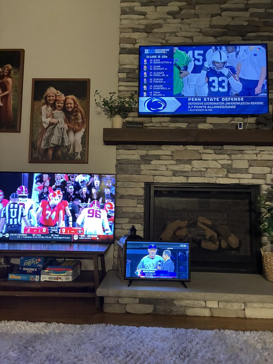 wps197's tweet image. Elite set up. Go @CleGuardians gotta love college football.