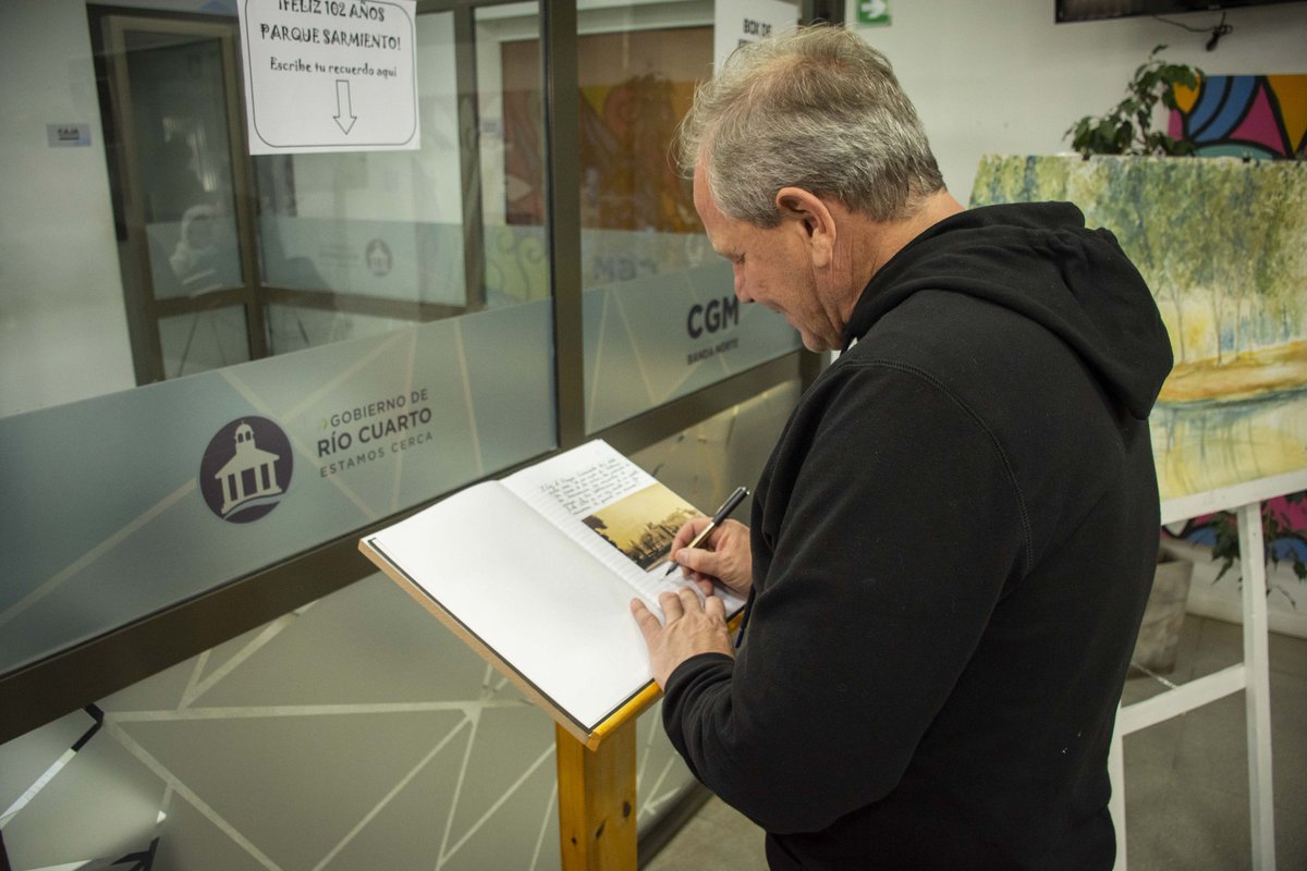 guillederivas's tweet image. 🌳✨ Hoy celebramos junto a las familias de la ciudad los 102 años del Parque Sarmiento, un verdadero pulmón verde y parte de nuestra identidad.
Un espacio recuperado, inclusivo y lleno de vida para seguir disfrutando entre todos ❤️.

#RíoCuarto #ParqueSarmiento