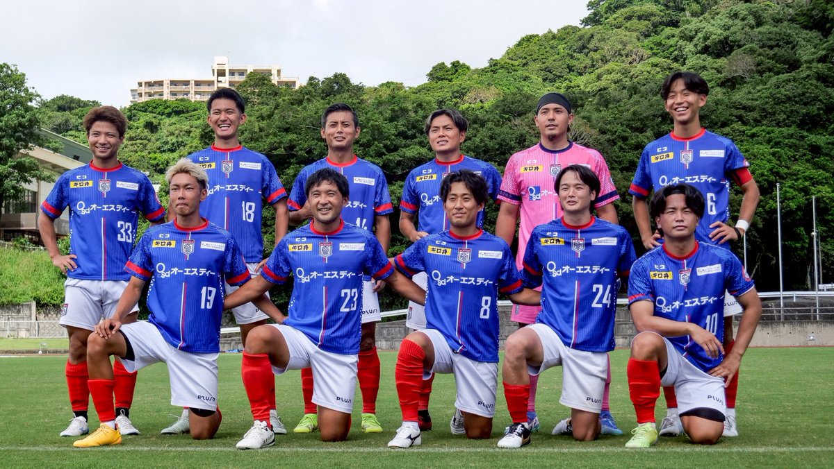 SerioleOkinawa's tweet photo. おはようございます！

育成型クラブマスコット🐥
レベルアップ条件の【公式Xのフォロワー1000名超え達成】まで残り205名🔥

今日は日曜日☀️
広報担当、頑張ってたくさん投稿します💪
宜しくお願い致します！

#諦めないで呟きます
#今日は日曜日
#全国各地
#GAMEDAY⚽️
#熱中症に気をつけて
#選手の皆様
#頑張ってください🔥
#セリオーレ