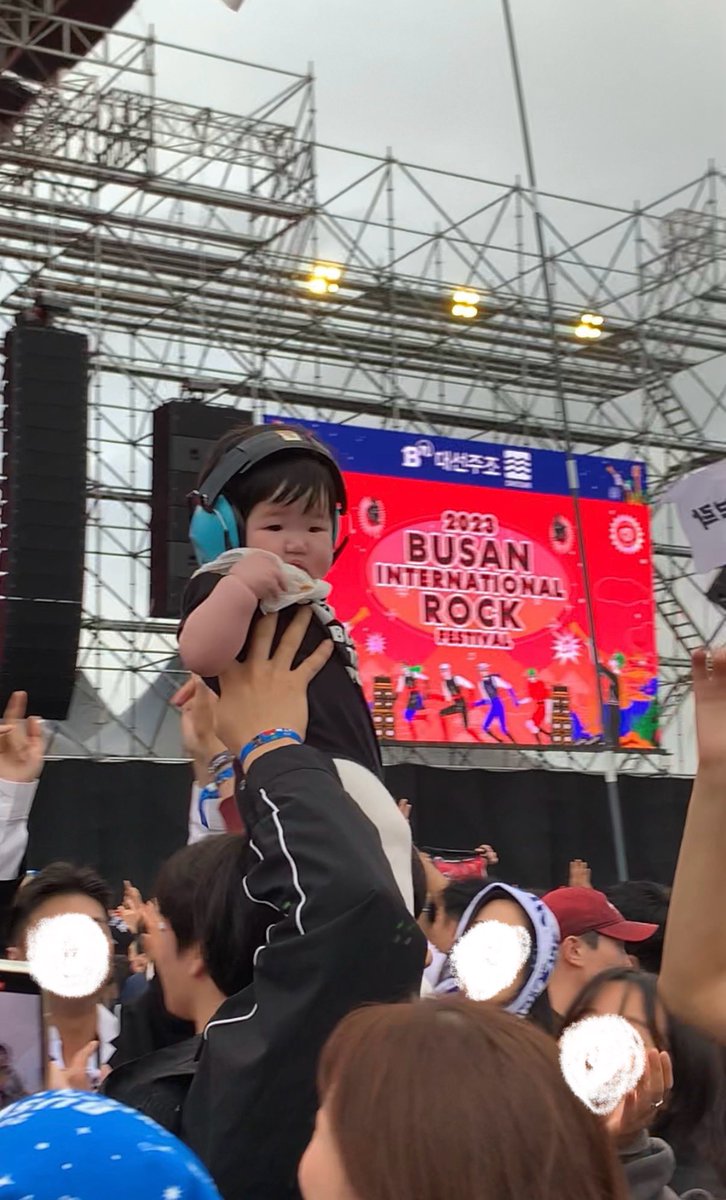 ㅠㅜ23부락때진짜아기엿어…