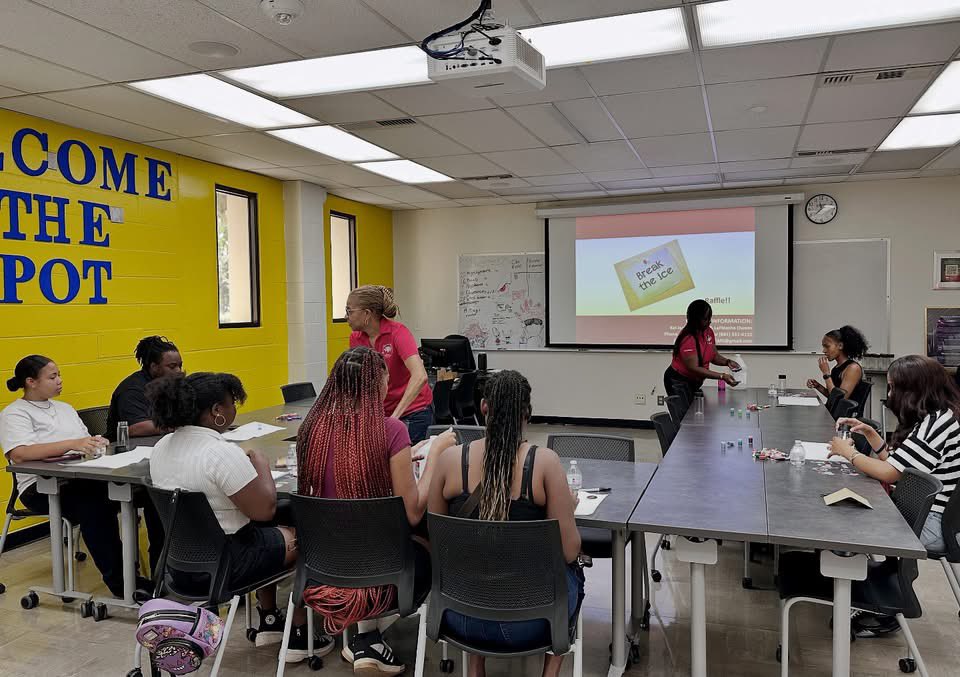 DSTBakersfield's tweet image. Our first Delta GEMS meeting was filled with excitement, sisterhood, &amp;amp; creativity. The young ladies created their own Calming Jars to remind us of the importance of self-care, mindfulness, and finding peace in the middle of life’s busy moments. #DeltaGEMS