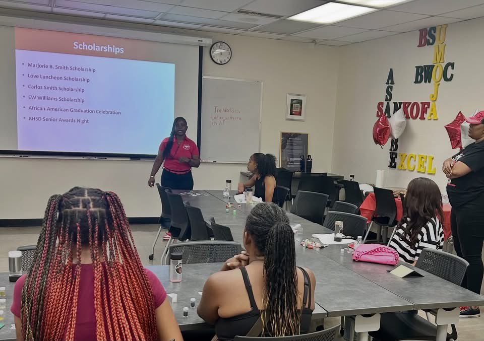 DSTBakersfield's tweet image. Our first Delta GEMS meeting was filled with excitement, sisterhood, &amp;amp; creativity. The young ladies created their own Calming Jars to remind us of the importance of self-care, mindfulness, and finding peace in the middle of life’s busy moments. #DeltaGEMS