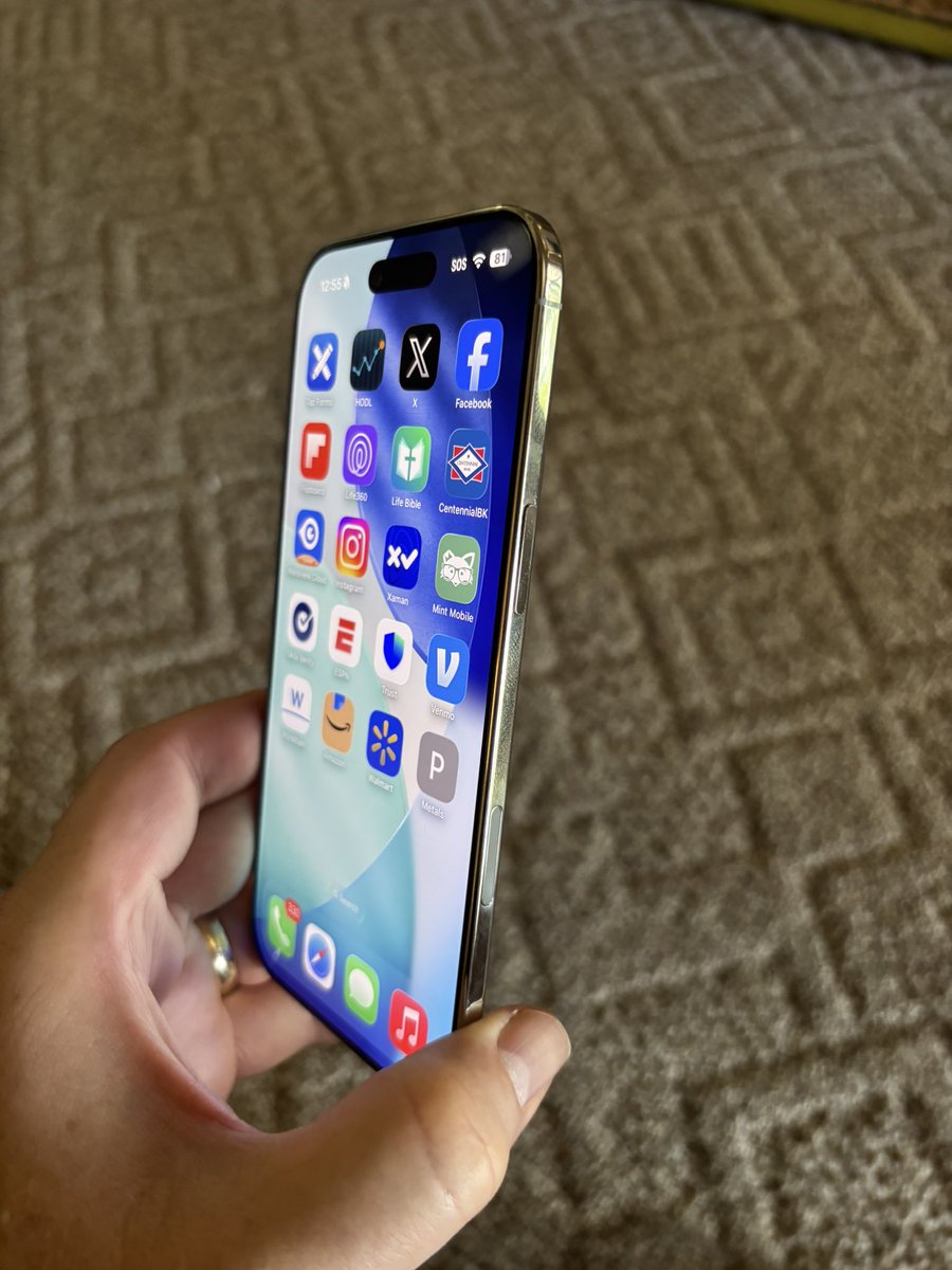 Scott_Ar's tweet photo. Enjoying the IPhone Air.  Waited a few days to determine if it was worth upgrading from base 15…definitely is.  Screen is perfect size.  I was willing to give up a few “need to have” items.  Battery life  impressive so far.  Started with a “fresh” install.  Breath of fresh air. https://t.co/oUgLL6x1Wk