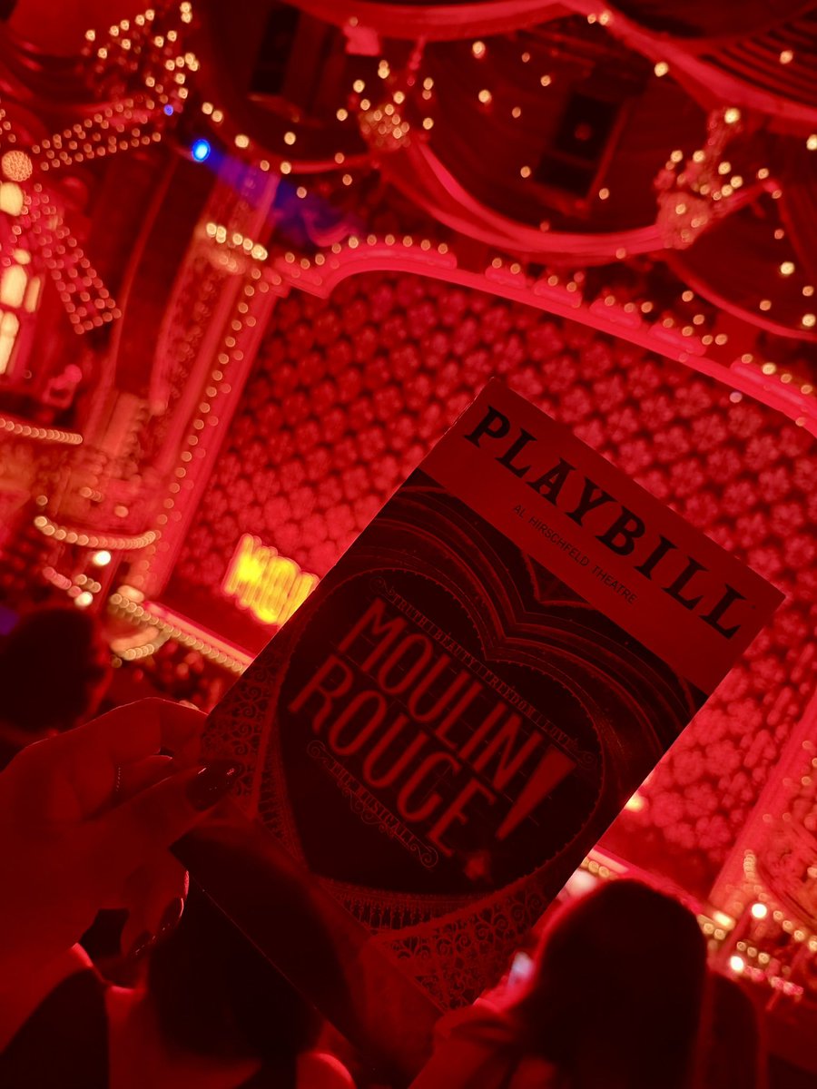 A___ashley's tweet photo. Moulin Rouge &amp; Hillstone was a 10 out of 10 https://t.co/kjTbm62585