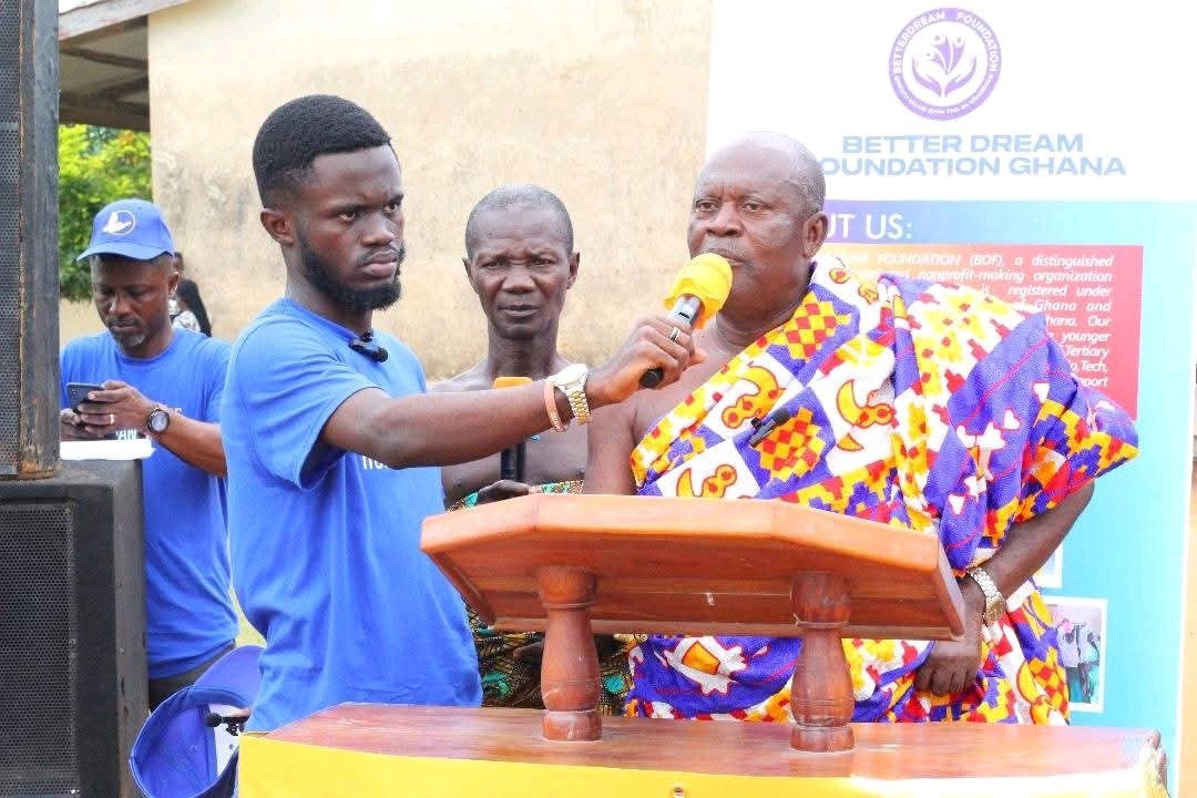 shaibum137's tweet photo. @drea34647 Supporting basic schools project in the Ashanti region - AHENSAN COMMUNITY.

@ASAMOAH_GYAN3
@AfriYAN_Gh
@unescoghnatcom https://t.co/DnbwIOMrRq