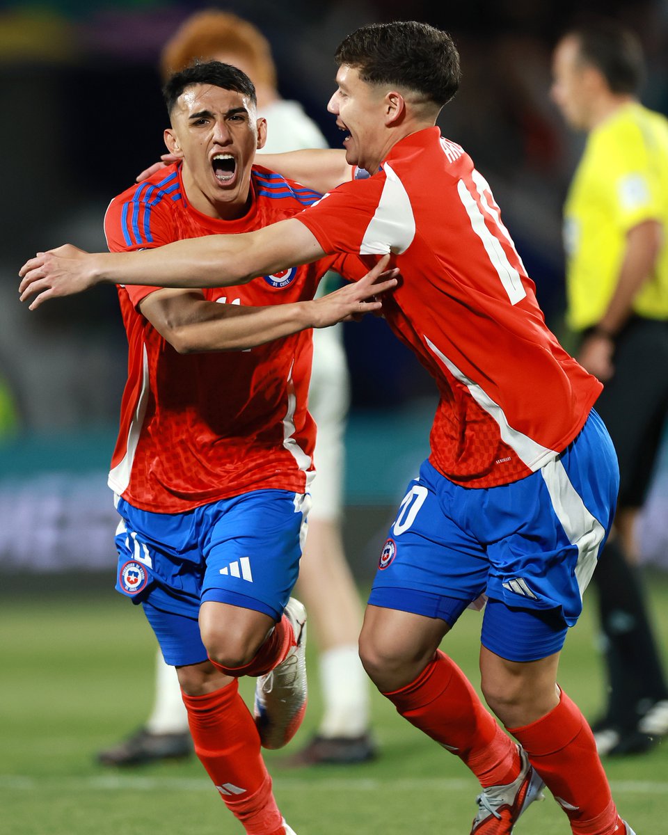 FIFA World Cup (@fifaworldcup) on Twitter photo Lautaro Millan sends the <a href="/LaRoja/">Selecciรณn Chilena</a> faithful into pure joy! ๐จ๐ฑ๐
#U20WC | #LegendsInTheMaking Lautaro Millan sends the <a href="/LaRoja/">Selecciรณn Chilena</a> faithful into pure joy! ๐จ๐ฑ๐
#U20WC | #LegendsInTheMaking