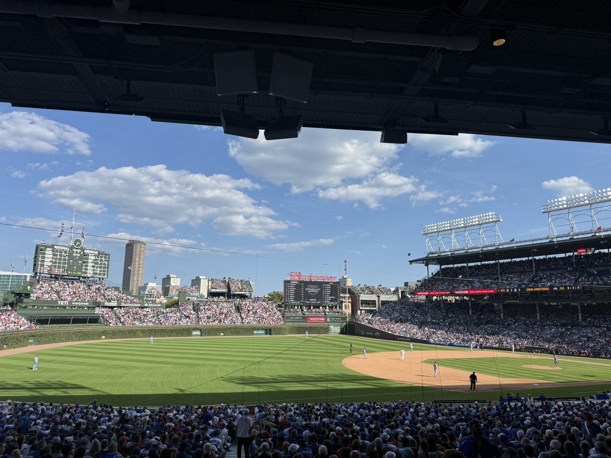 Xriptian's tweet image. Game #145 – September 27, 2025
St. Louis Cardinals vs Chicago Cubs
Wrigley Field, Chicago IL

Beautiful sunny day at Wrigley for game one of my self made doubleheader. The place was electric with fans waiting for the Cubs to lock up home field for the Wild Card.

Michael Busch…