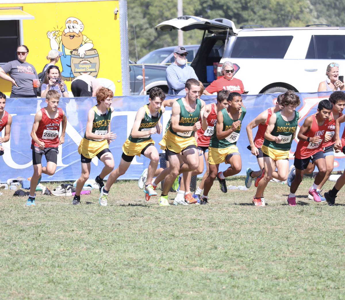 DFizer13's tweet image. Fun day out at Rim Rock! Boys and Girls varsity teams took 2nd place! 39th place overall. Let’s go Bobcats!💚💛
@BLXCbobcats @blhsathletics