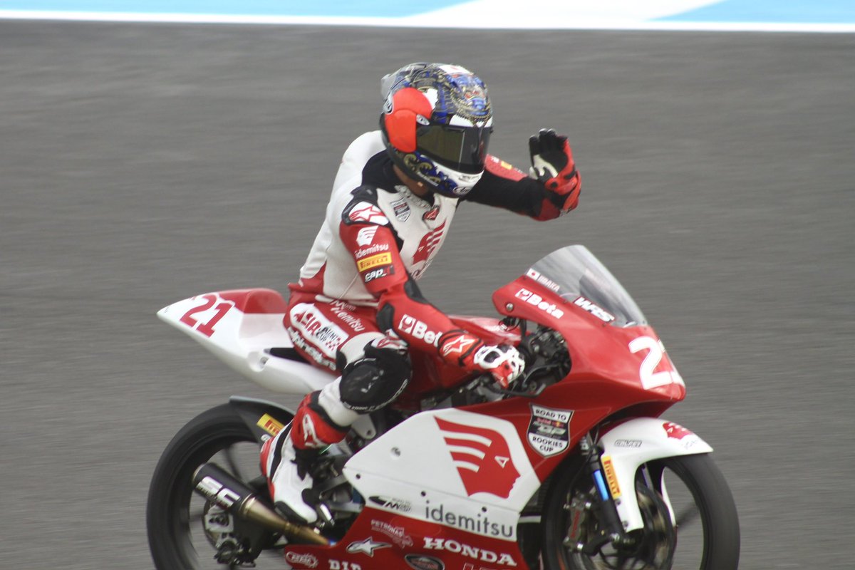 ラピプー tweet media