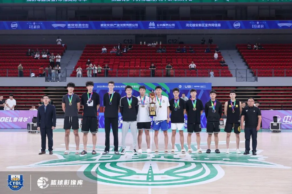 CoachOYebra's tweet image. “Winning isn't a sprint; it's a marathon of steps toward the right direction.”
It hasn’t been easy to adopt that mentality. I insist on waking up every day, and I am obsessed with improvement.
Another milestone for this group:
BRONZE MEDAL 🥉 💪🏻
2025 U21 / CUBAL Match in Xiongan.