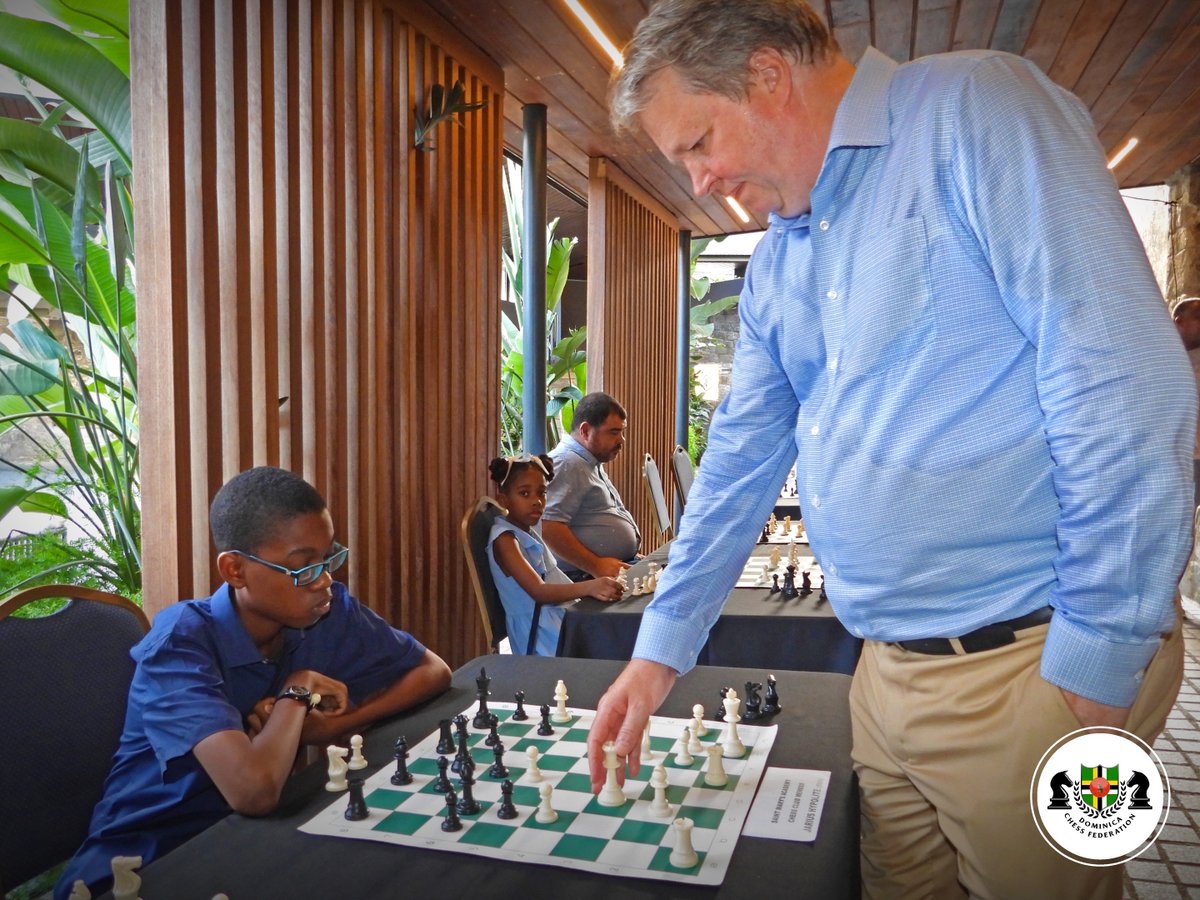 dominicachess's tweet image. Part 2. 
GM Nigel Short: Simultaneous Exhibition - Dominica 2025 

#DominicaChess #Grandmaster #ChessEvent #YouthChess #Sport