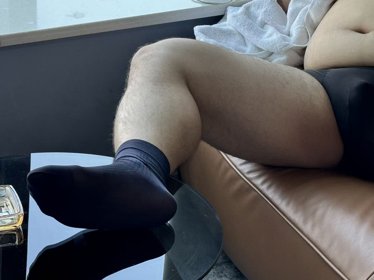 charleshhhhh tweet media