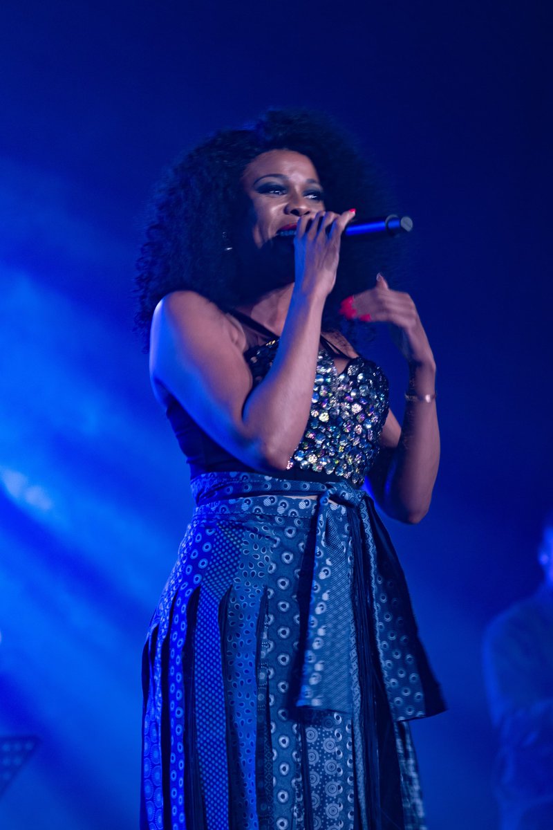StandardBankArt's tweet photo. She’s an icon.
She’s a legend, and she is the moment. 🤩
Ladies and gentleme, KB Motsilanyane gave us brilliance.
We sang and we danced as she took us on a nostalgic music journey.
#SBJOJ2025 #ChampionOfTheArts #FollowTheBlueNote https://t.co/RtvDundsgG